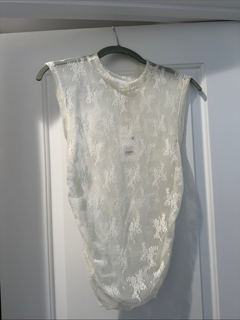 Bluivy Lace Sheer Sleeveless Camisole - White